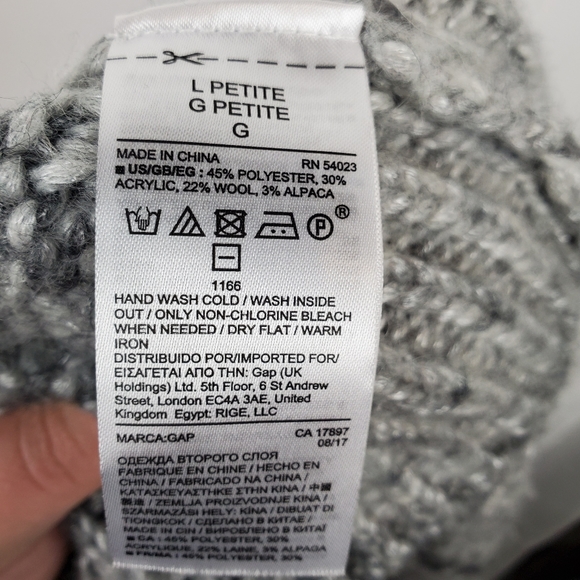 {GAP} Chunky Alpaca Wool Blend Cable Knit Sweater - Picture 2 of 8